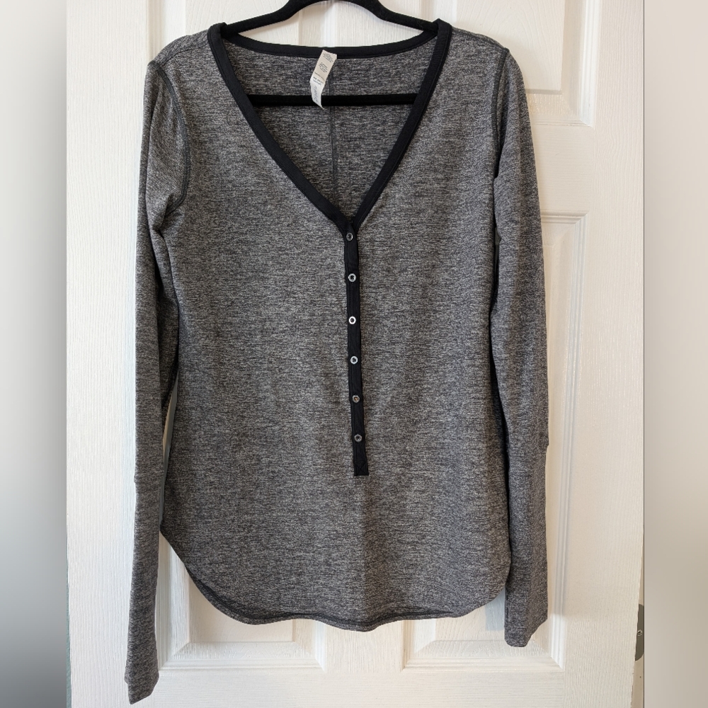 Lululemon long sleeve Henley style tee NWOT
